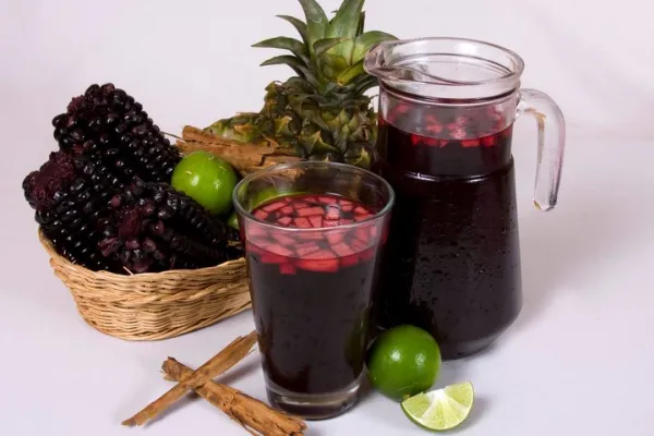 Chicha Morada: Deliciosa bebida peruana llena de sabor